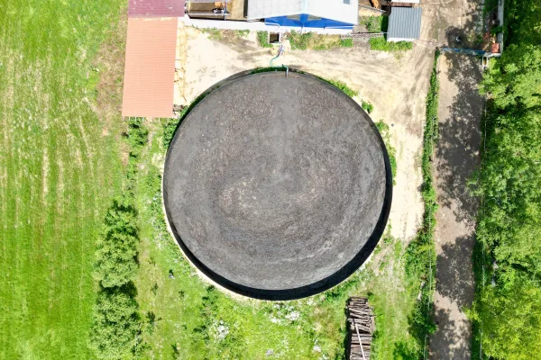 Typ zbiornika GNOJOWICA, pojemność: 2316 m3, woj. wielkopolskie. Przeznaczenie: gnojówka, gnojowica, poferment