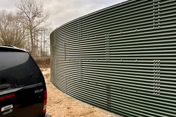 Typ zbiornika GNOJOWICA, pojemność: 2316 m3, woj. wielkopolskie. Przeznaczenie: gnojówka, gnojowica, poferment