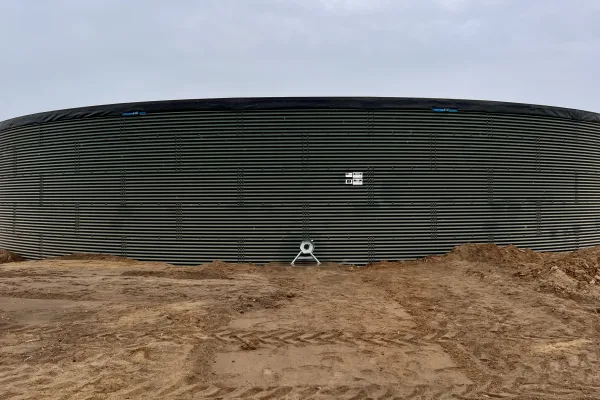 Typ zbiornika GNOJOWICA, pojemność: 1826 m3, woj. wielkopolskie. Przeznaczenie: gnojówka, gnojowica, poferment