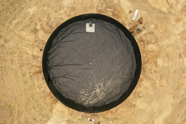 Typ zbiornika GNOJOWICA, pojemność: 1826 m3, woj. wielkopolskie. Przeznaczenie: gnojówka, gnojowica, poferment