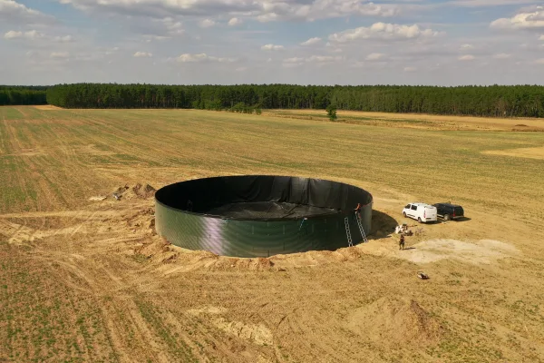 Typ zbiornika GNOJOWICA, pojemność: 1826 m3, woj. wielkopolskie. Przeznaczenie: gnojówka, gnojowica, poferment