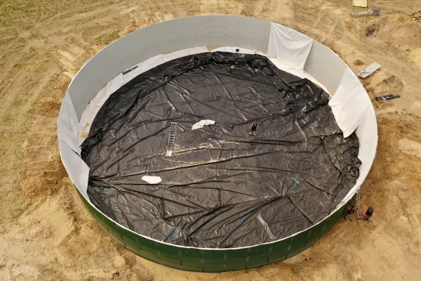 Typ zbiornika GNOJOWICA, pojemność: 1826 m3, woj. wielkopolskie. Przeznaczenie: gnojówka, gnojowica, poferment