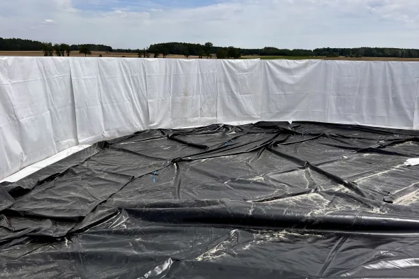 Typ zbiornika GNOJOWICA, pojemność: 1826 m3, woj. wielkopolskie. Przeznaczenie: gnojówka, gnojowica, poferment