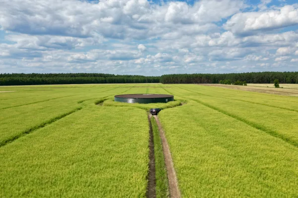 Typ zbiornika GNOJOWICA, pojemność: 1826 m3, woj. wielkopolskie. Przeznaczenie: gnojówka, gnojowica, poferment