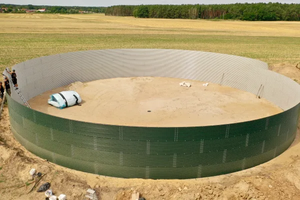 Typ zbiornika GNOJOWICA, pojemność: 1826 m3, woj. wielkopolskie. Przeznaczenie: gnojówka, gnojowica, poferment