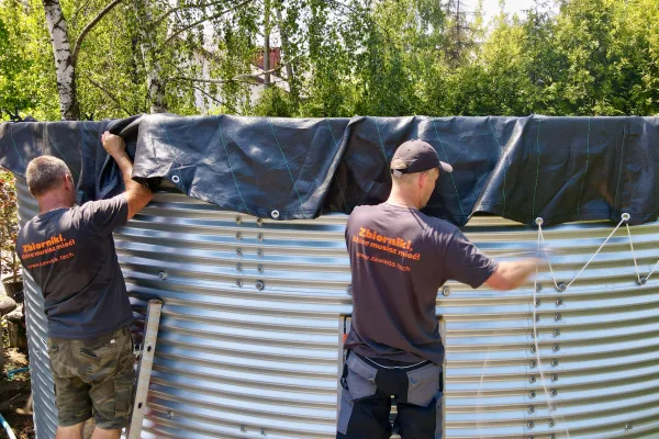 Typ zbiornika STANDARD, pojemność: 122 m3, woj. śląskie. Przeznaczenie: woda deszczowa, gruntowa