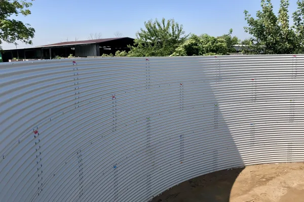 Typ zbiornika STANDARD, pojemność: 586 m3, woj. mazowieckie. Przeznaczenie: popłuczyny z mycia warzyw w zakładzie produkcyjnym