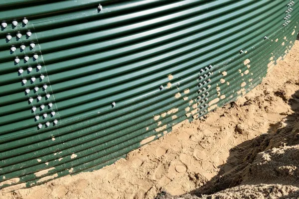 Typ zbiornika STANDARD, pojemność: 586 m3, woj. mazowieckie. Przeznaczenie: popłuczyny z mycia warzyw w zakładzie produkcyjnym