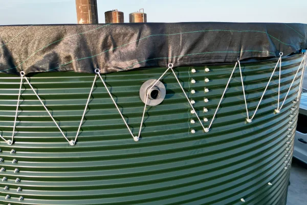 Typ zbiornika STANDARD, pojemność: 90 m3, woj. wielkopolskie. Przeznaczenie: woda deszczowa, gruntowa, technologiczna, PPOŻ