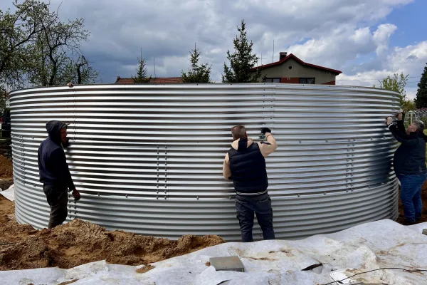 Typ zbiornika STANDARD, pojemność: 162 m3. Przeznaczenie: woda deszczowa, gruntowa