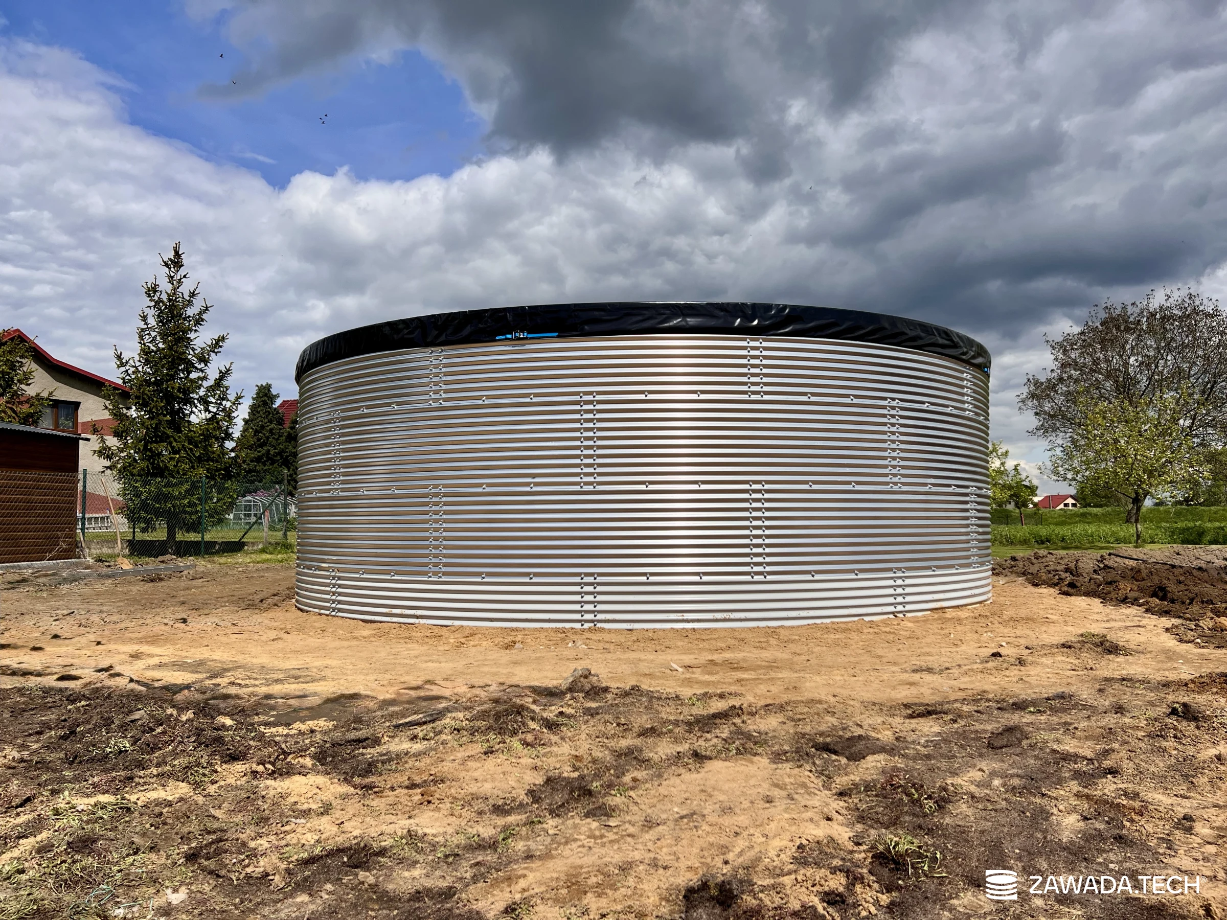 Typ zbiornika STANDARD, pojemność: 162 m3. Przeznaczenie: woda deszczowa, gruntowa