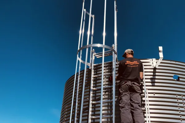 Typ zbiornika STANDARD, pojemność: 75 m3, woj. opolskie. Przeznaczenie: woda deszczowa, gruntowa